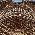 What is Strasbourg Cathedral de Notre Dame known for?2