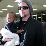 brad & angelina married pictures and daughter pics3