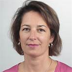Carol D. Leonnig2