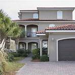 Are there vacation rentals in Miramar Beach?1