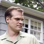 does david harbour have a good acting career in business3