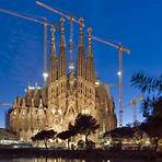 why did antoni gaudi build the sagrada familia gaudi architecture3