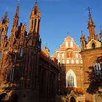 ¿Cuál es la iglesia más impresionante de Vilnius?2