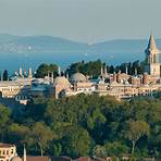Why was the mosque of Sultan Ahmed called the Sultanahmet?1