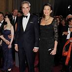 Who is Daniel Day-Lewis married to?2