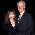 mike farrell personal life1