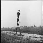 how did giacometti's sculptures differ from his paintings in one day3