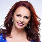 When did Sheena Easton become famous?4