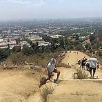 where is runyon canyon park hours1
