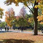 Universidade de Massachusetts Amherst3