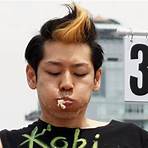 How many hot dogs does chestnut Kobayashi eat?1