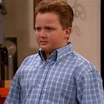 How old is Noah Munck from Gibby the show?2