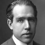 Ernest Bohr4
