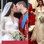 Did Prince William wear a white lace wedding dress?3