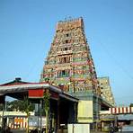 What is a wooden Mandir in Chennai?3