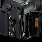 Which SD card slot should a camera have?4