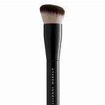 nyx professional makeup can't stop won't stop foundation brush2