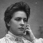What happened to Princess Alice of Battenberg?1