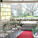 What are the best wedding venues in Queen Elizabeth Park?2