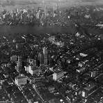 what was nyc like in the roaring twenties timeline facts4