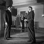 What are the defining elements of film noir?4