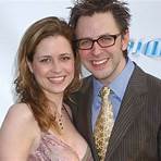 who is jenna fischer related to3