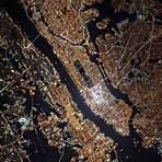 luces de la ciudad presensiada desde el espacio3