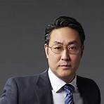 What ethnicity is Kenneth Choi?1