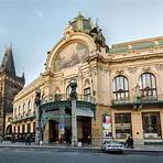 What makes the Prague Municipal House a great example of Art Nouveau?2