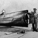 first submarine built2