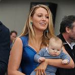 blake lively y ryan reynolds e hijos2