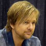 How old is Sean Flanery the martial artist%3F4