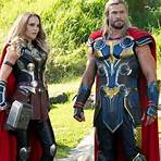 who starred in thor love & thunder ids costume2