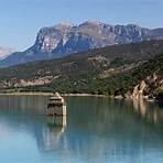 Is the Iberian Peninsula mountainous?3