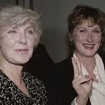 how old was deirdre whelan when she married paul newman1