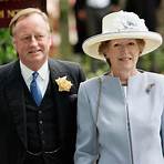 andrew parker bowles first husband4