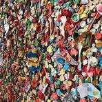 is a wall of chewing gum a collective art gallery1