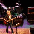 When is Lucinda Williams performing in 2023?2