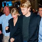 joe alwyn and taylor swift5