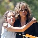 Does Halle Berry have a daughter?4