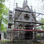 pere lachaise famous graves2