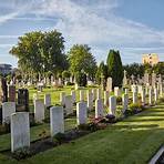 Ypres Town Commonwealth War Graves Commission Cemetery and Extension wikipedia2