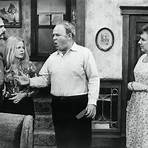 Is Sally Struthers still in the family?1
