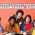 How does Kotter help the Sweathogs?1