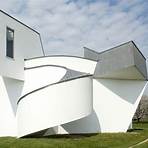 the vitra design museum: frank gehry architect3