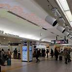 新千歲機場站直通機場國內線航廈的地下室需要轉乘嗎?3