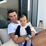 Does Cristiano Ronaldo have a daughter?2
