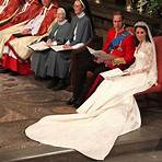 Did Prince William wear a white lace wedding dress?5