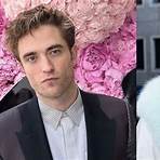 Did Suki Waterhouse & Robert Pattinson date in Ibiza?2