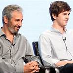 the good doctor is freddie highmore autistic in real life2